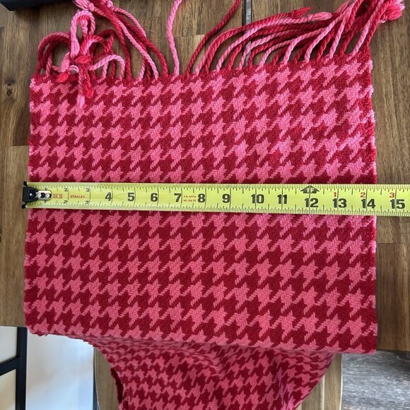 NWT Banana Republic Houndstooth Scarf Red Pink Fringe Preppy Old Money Scandi - Picture 14 of 14
